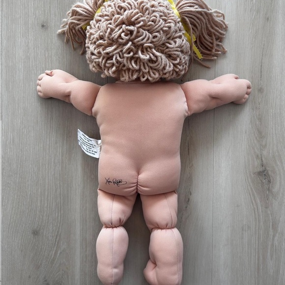 Cabbage Patch Kid - Picture 8 of 11